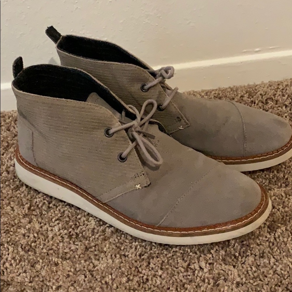 TOMS canvas chukka boots